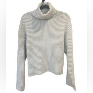 Women’s Turtleneck Sweater